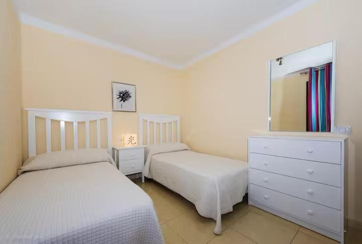 Apartment In Playa De Las Americas 1 Chambre photo